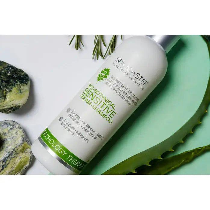 SPA MASTER Bio-botanische shampoo - Sulfaatvrije Haargroeiversneller voor de Gevoelige Hoofdhuid - pH 5.5 - MISTER33.COM