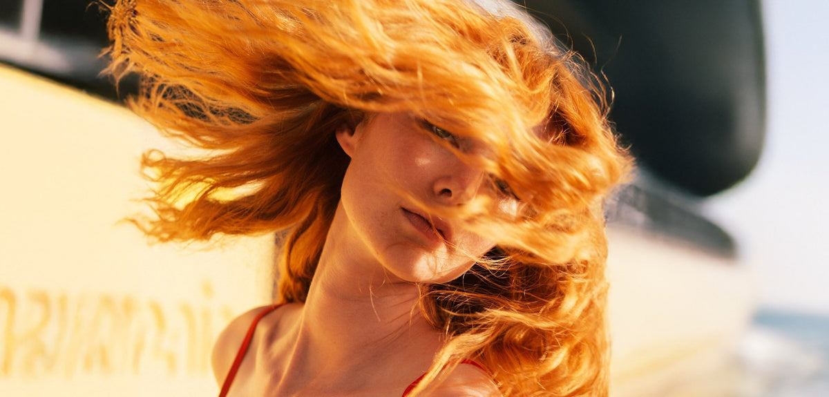 Phytorelax Olio di Argan Volume & Shine Spray – sfeerfoto met model