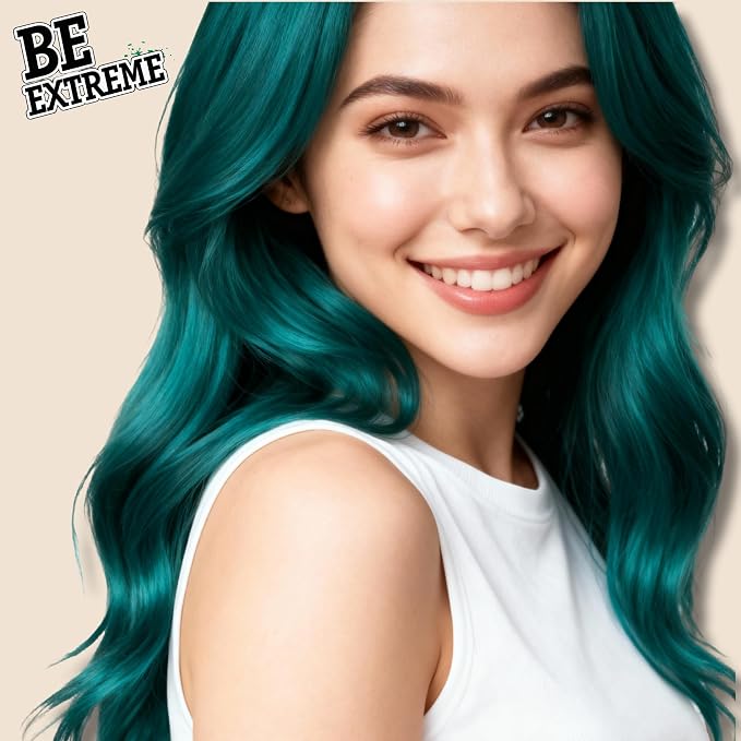 Prestige Semi-Permanente Blauwgroene Haarverf Set Turquoise – model met deze haarkleur
