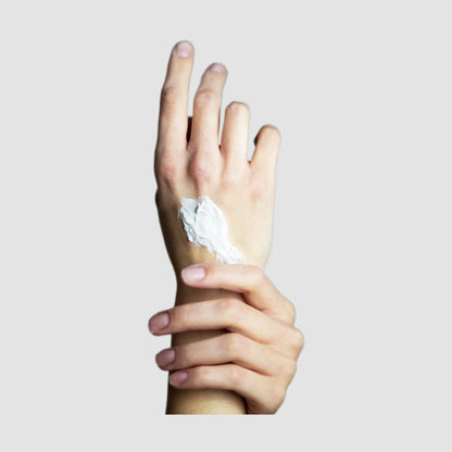 SA.AL&CO Regenererende Handcrème – crème op de hand