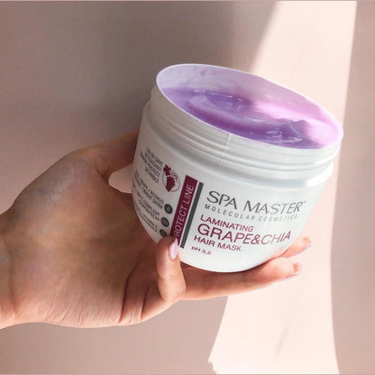 Spa Master Color Protect Gekleurd Haar Verzorgingsset – haarmasker uit de set in de hand